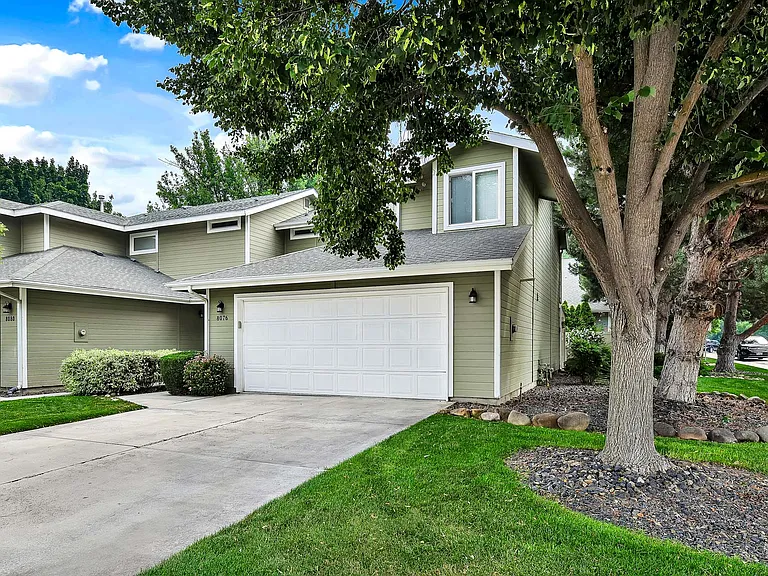 8076 W San Fernando Ct — Photo 2