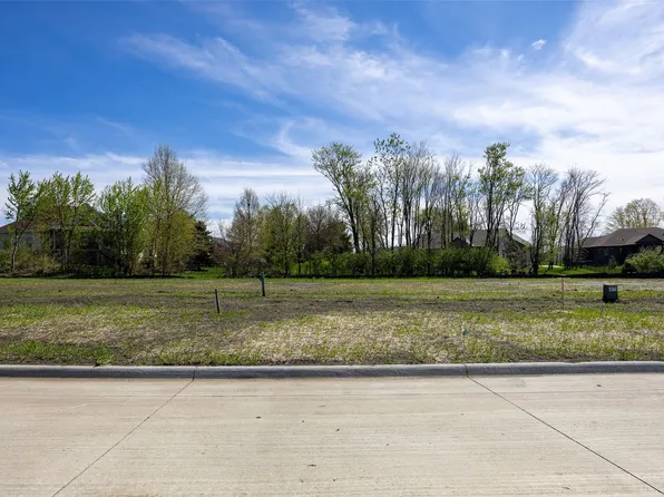 3159 Eight Bells Dr, Marion, IA 52302