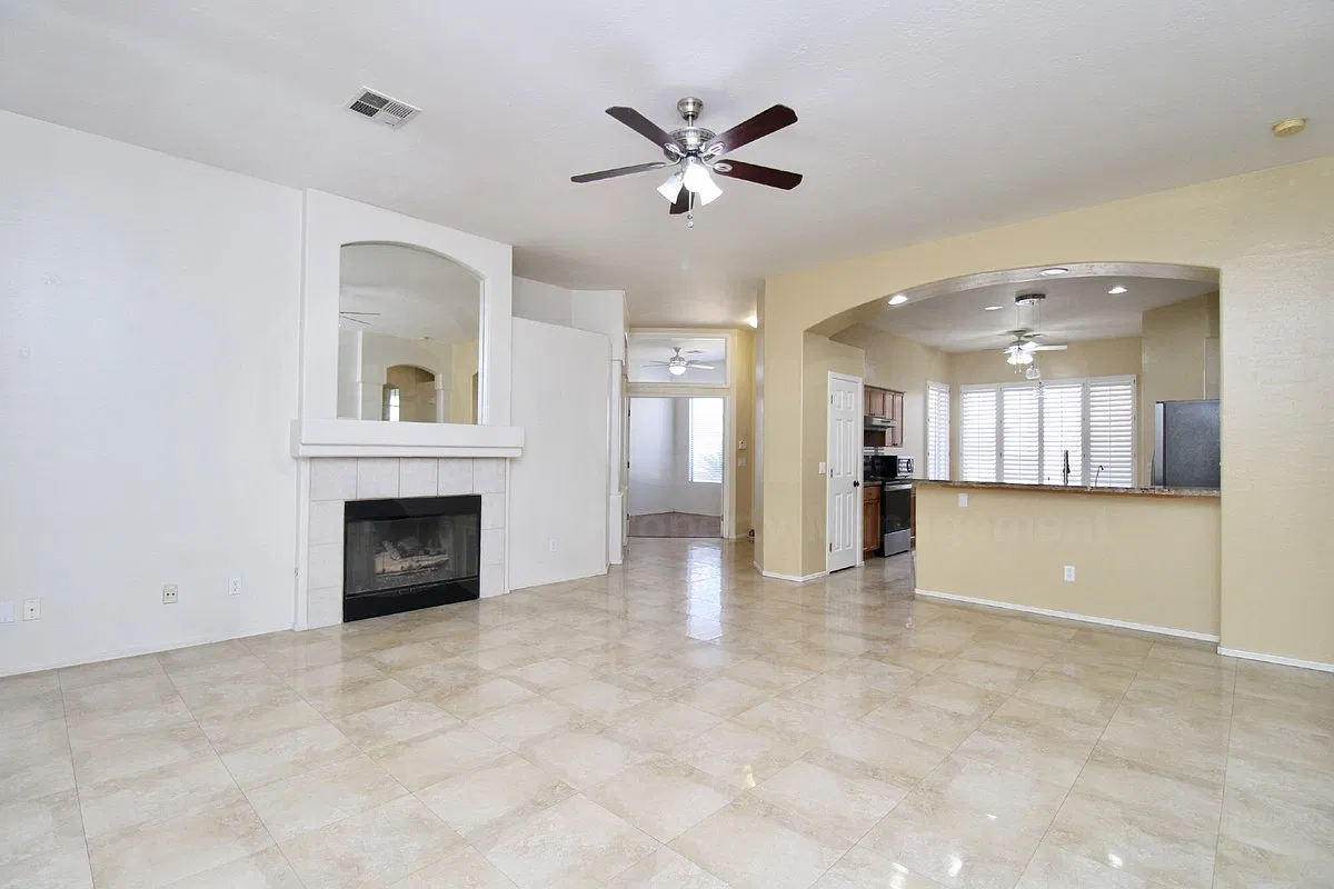 3 bed, 2.0 bath, 1522 sqft, $2,199 — Photo 4