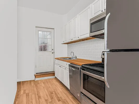 Rented by Corcoran | media 24