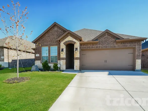 11201 Klondike Ln, Aubrey, TX 76227