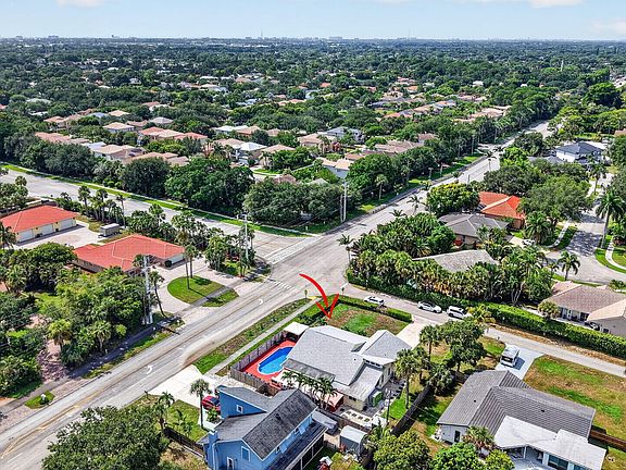 5th image of 4517 PALM RIDGE Boulevard