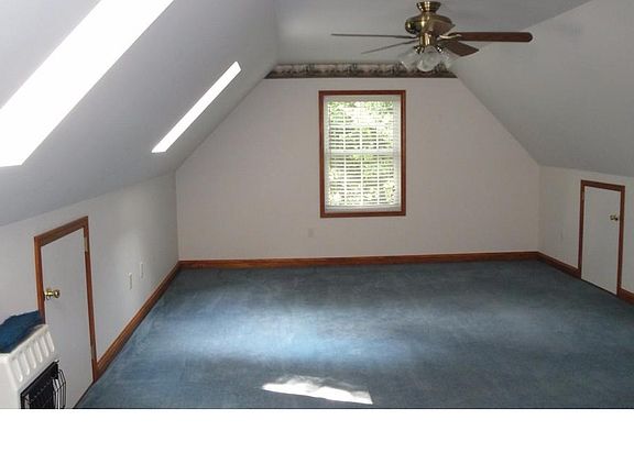 4th image of 32651 Pine Grove Road