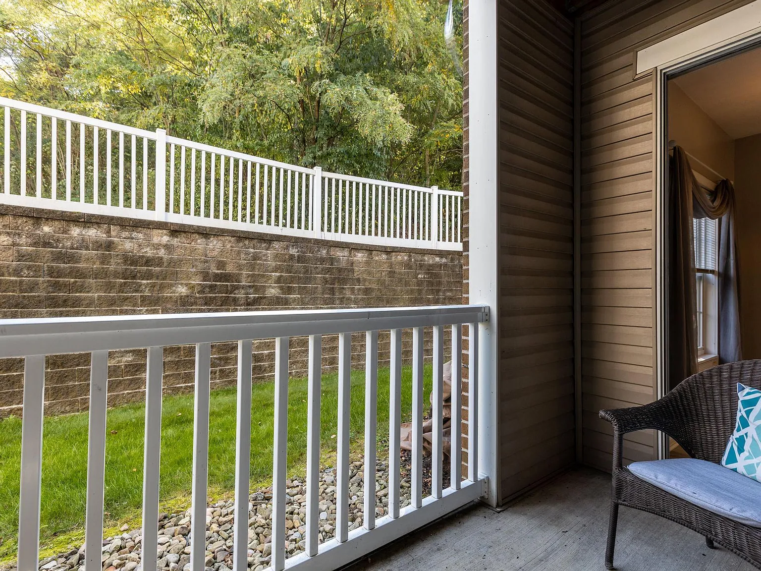 3 bed, $1,850 — Photo 4