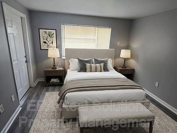 4th image of 2906 Woodgrove Dr