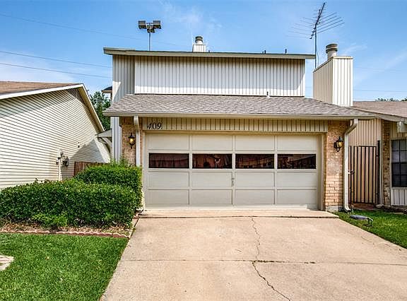 2nd image of 409 San Mateo Dr