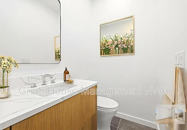 838 SE 8th St — Photo 10