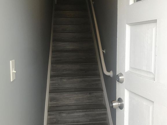 2nd image of 2820 Harrison St #2820