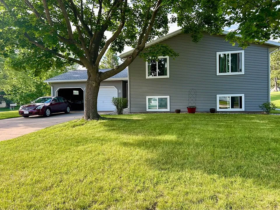 814 Evergreen Dr