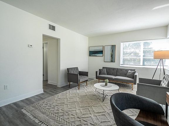 2nd image of 1007 Bay Dr Unit 201-1007-2