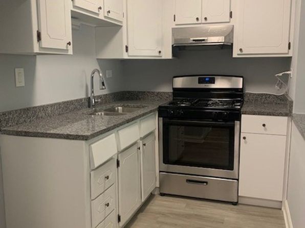 390 Executive Dr APT 207
