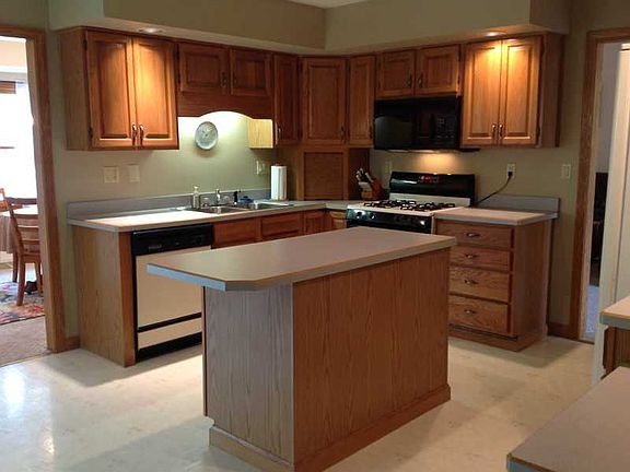 2nd image of 1825 Julie Anne Ln