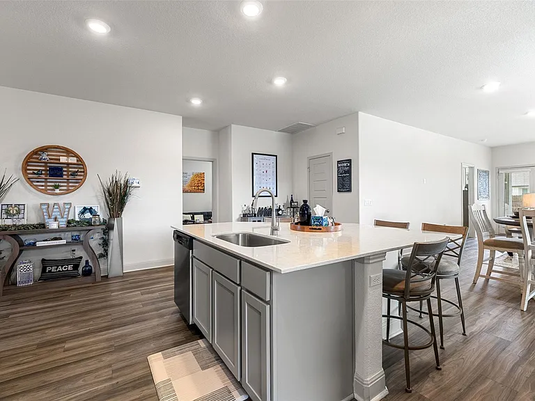 16401 Coratina Dr — Photo 16