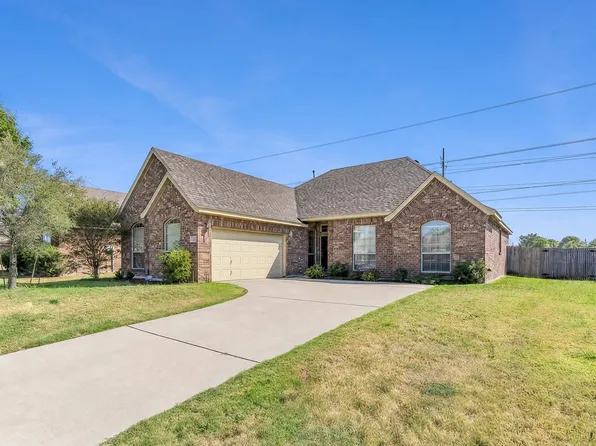 212 Goldeneye Dr, Desoto, TX 75115