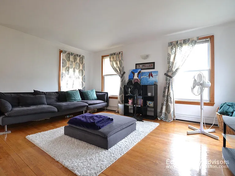 66 Brooks St #3 — Photo 9
