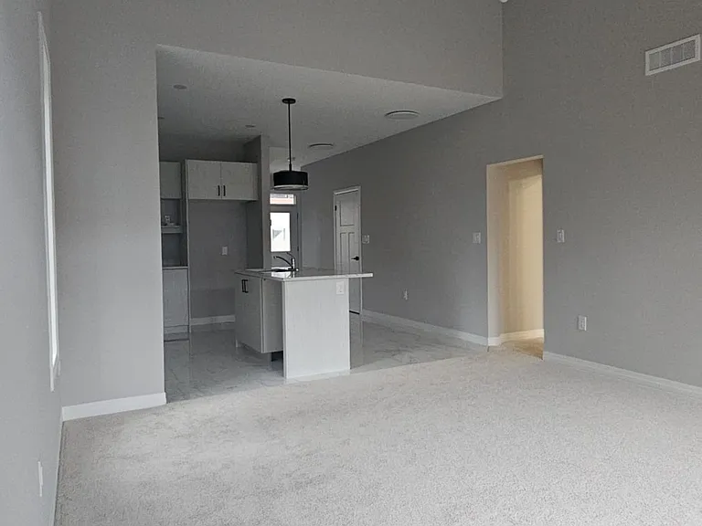 264 Blair Rd W #10 — Photo 16