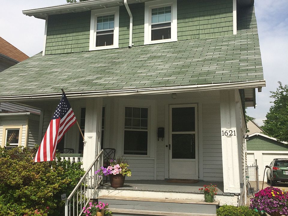 1st image of 1621 Larchmont Ave