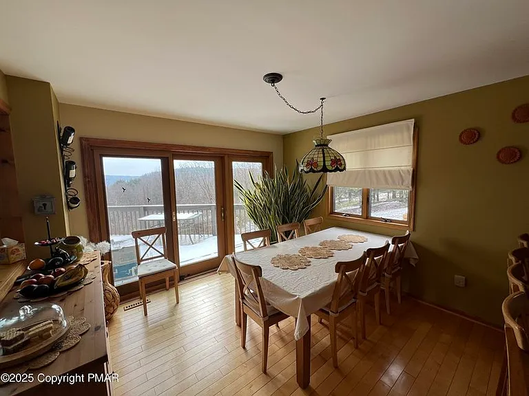 520 Maxine Dr — Photo 4