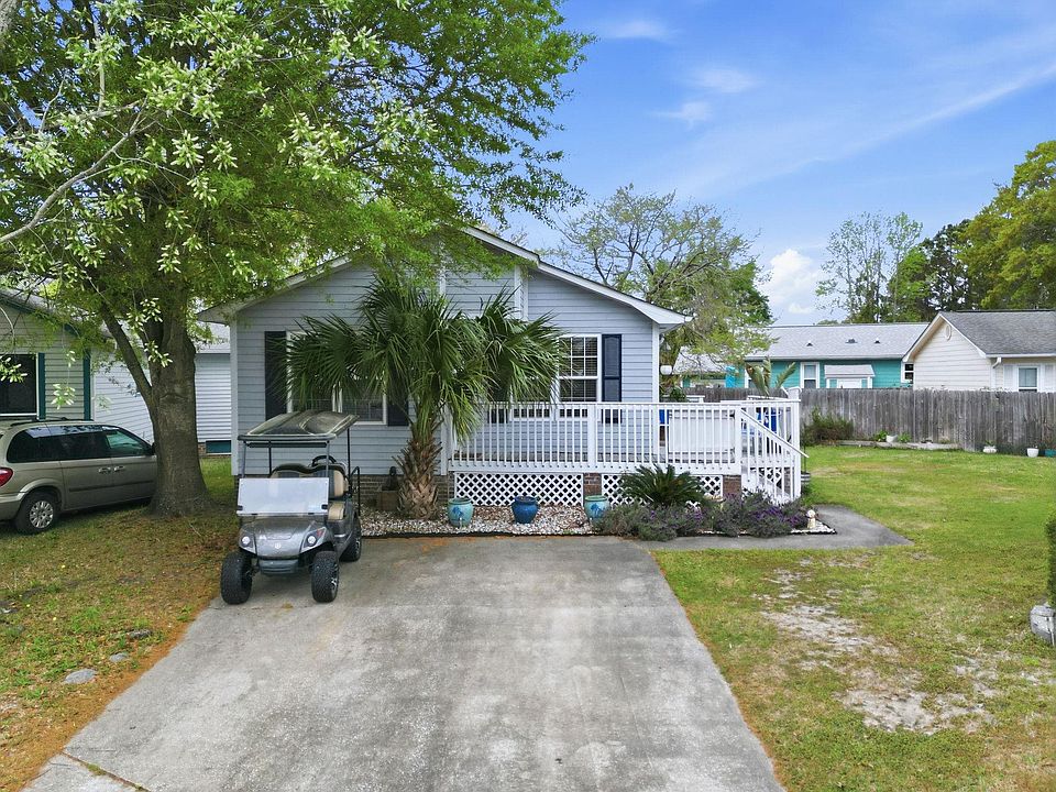1st image of 809 Marlin Ct.