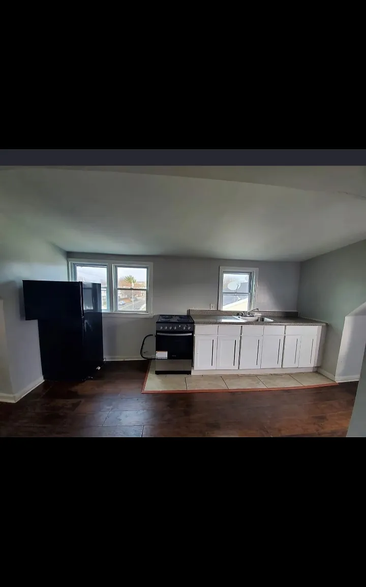 1 bed, $1,295 — Photo 1