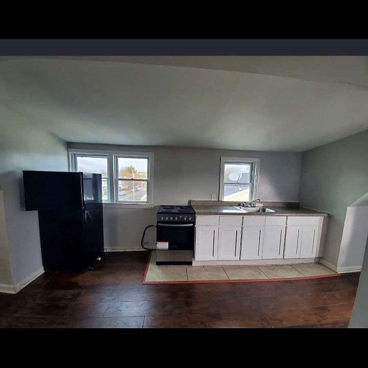 1st image of 402 S 8th St #3A
