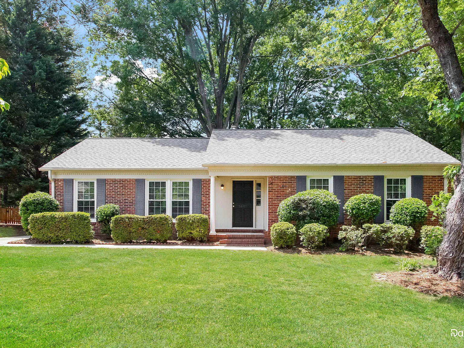 3 bed, 2.0 bath, 1523 sqft, $2,020 — Photo 1