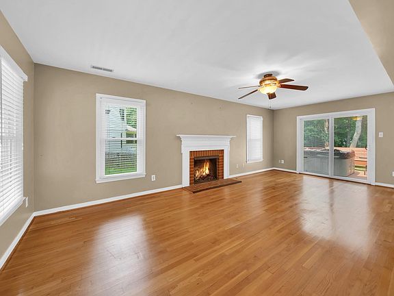5th image of 11134 Fox Hound Ct