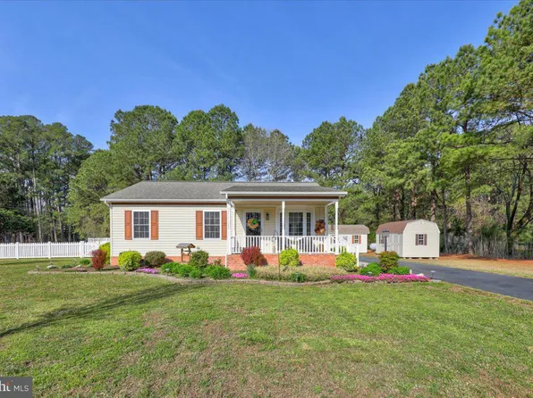 3664 Lauren Ct, Crisfield, MD 21817