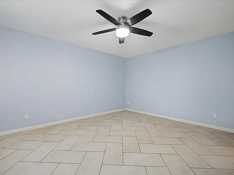 8271 N Oracle Rd #147 — Photo 14