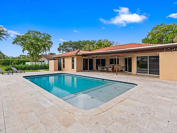 4th image of 10027 Ramblewood Drive