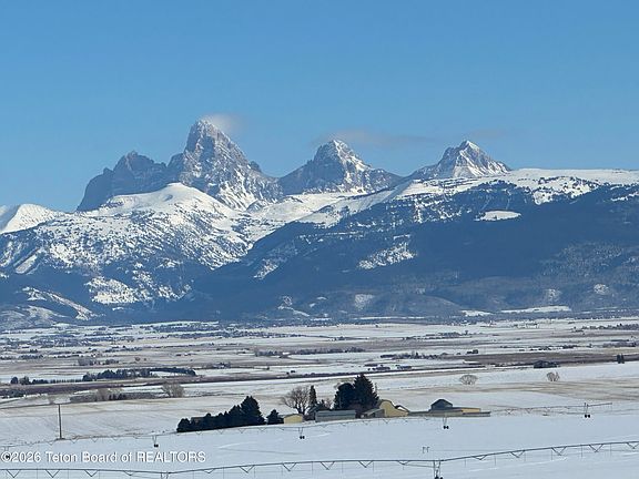 2nd image of 8850 Rose Ridge Ln