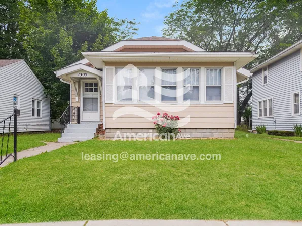 1305 N Meade St, South Bend, IN 46628