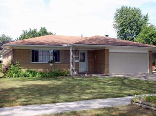 29631 Orvylle Dr, Warren, MI 48092