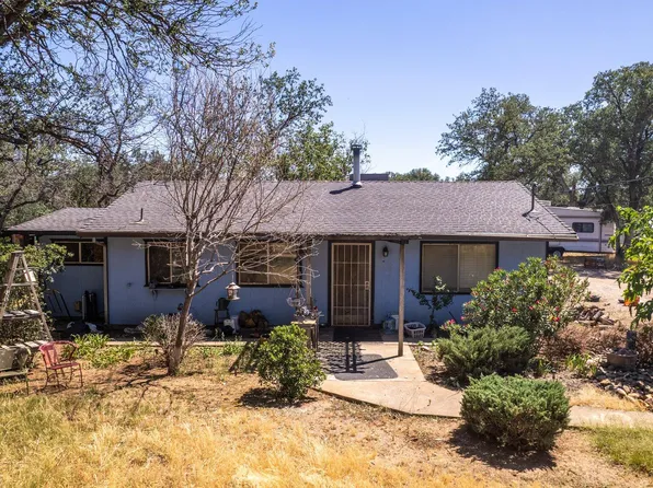 6831 Pork Chop Ln, Anderson, CA 96007