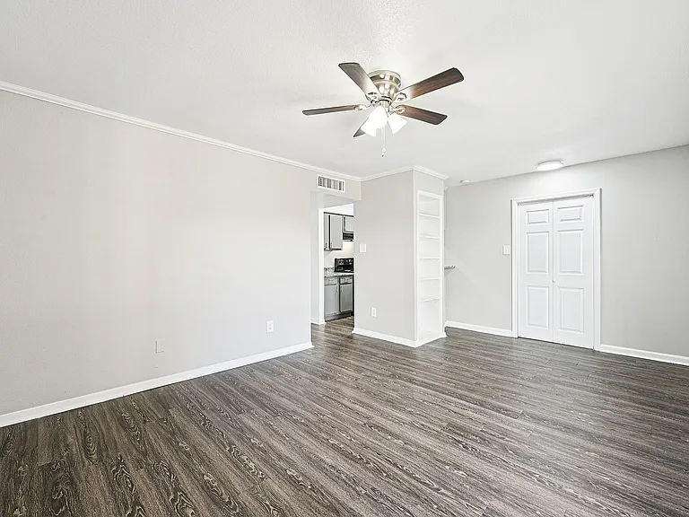 4-print-Woodchase Dr Unit 142-S2603-004