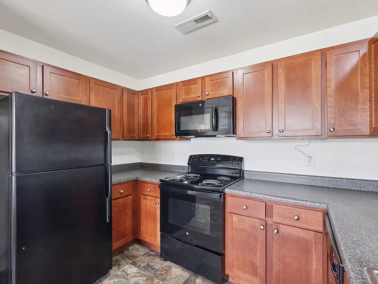 The Residences at Seven Gables — Photo 45