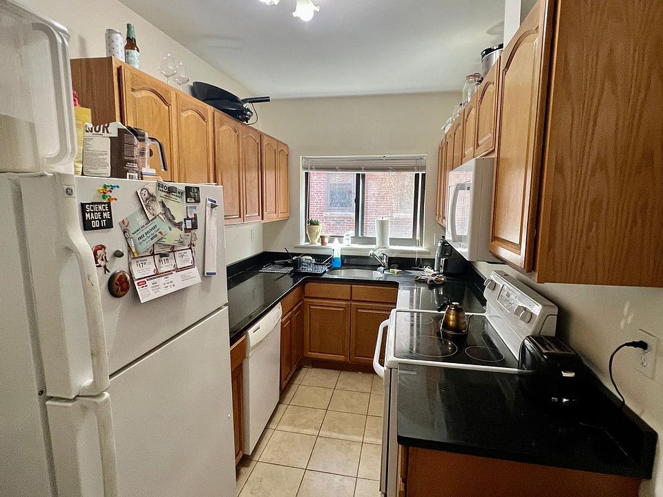 1st image of 108 Longwood Ave APT 2