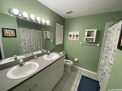 5811 SW 86th Dr — Photo 7