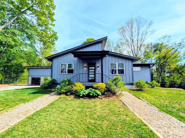 206 Flathouse Dr, Asheville, NC 28804