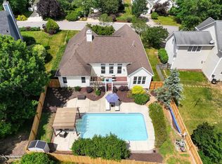 204 Wagon Trail Dr, Cary, NC 27513