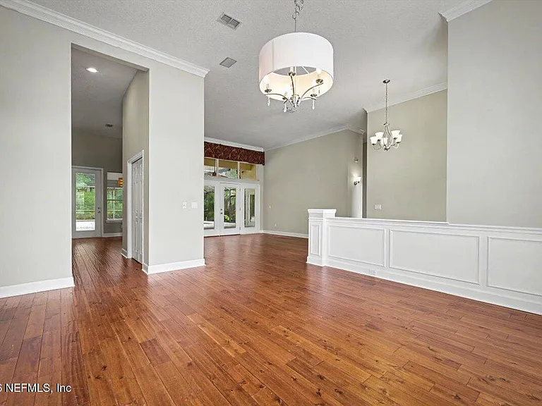 337 S Mill View Way — Photo 14