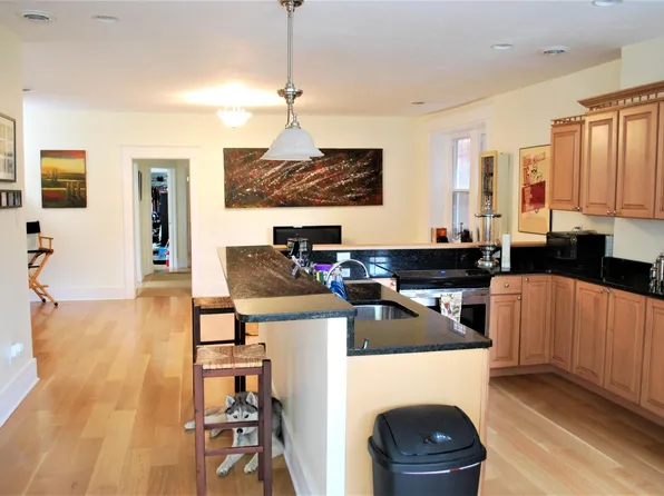 6330 Forward Ave, Pittsburgh, PA 15217