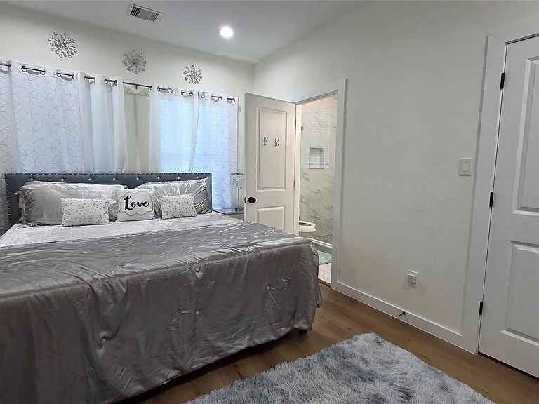 8113 Miley St #B — Photo 11