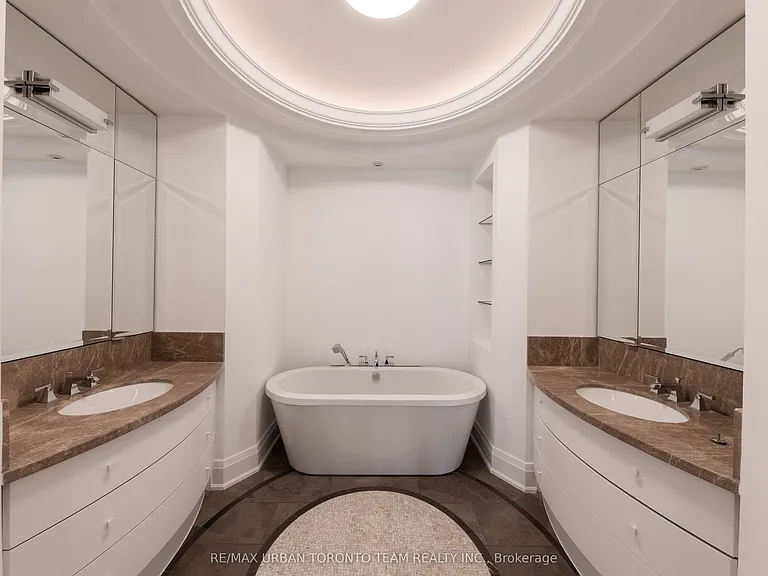 80 Yorkville Ave #303 — Photo 35