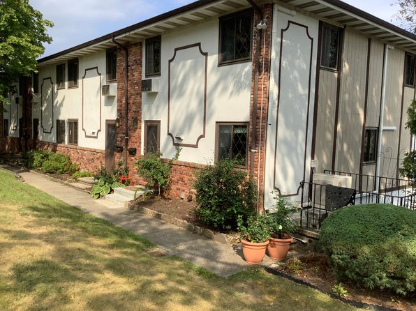 37 Columbus Pl UNIT 2