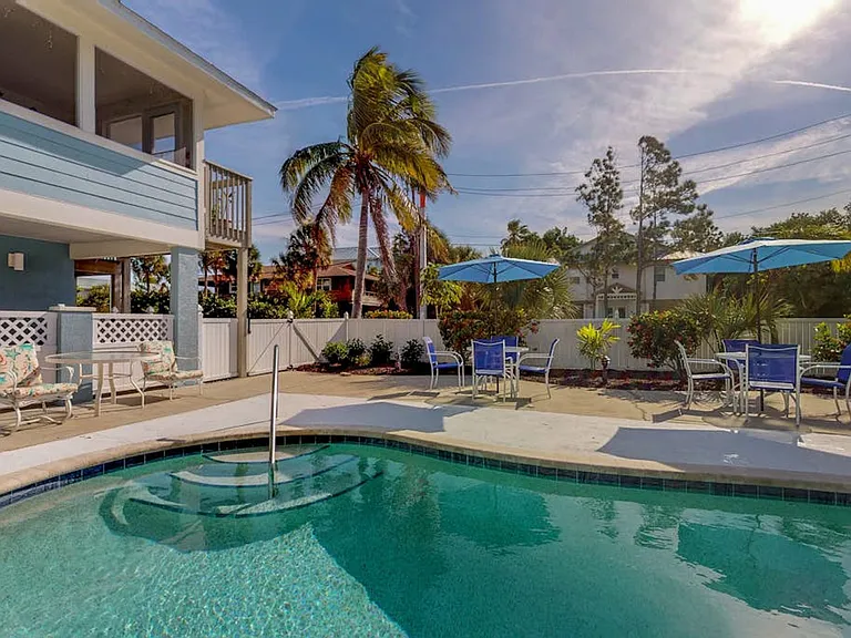 211 S Bay Blvd #ID1591340P — Photo 9