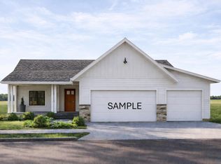 530 Davis Blvd, Akron, IA 51001