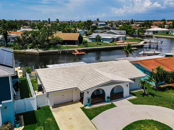 4825 Shell Stream Blvd, New Port Richey, FL 34652