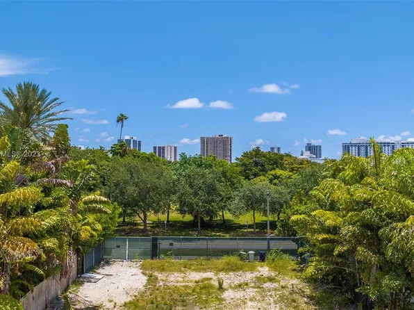 2464 Prairie Ave, Miami Beach, FL 33140