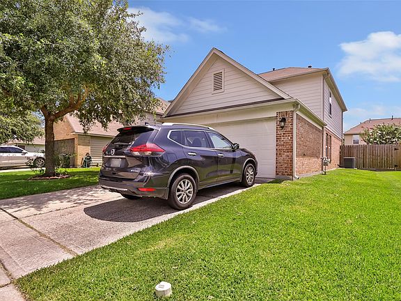 3rd image of 8010 Pickling Ln